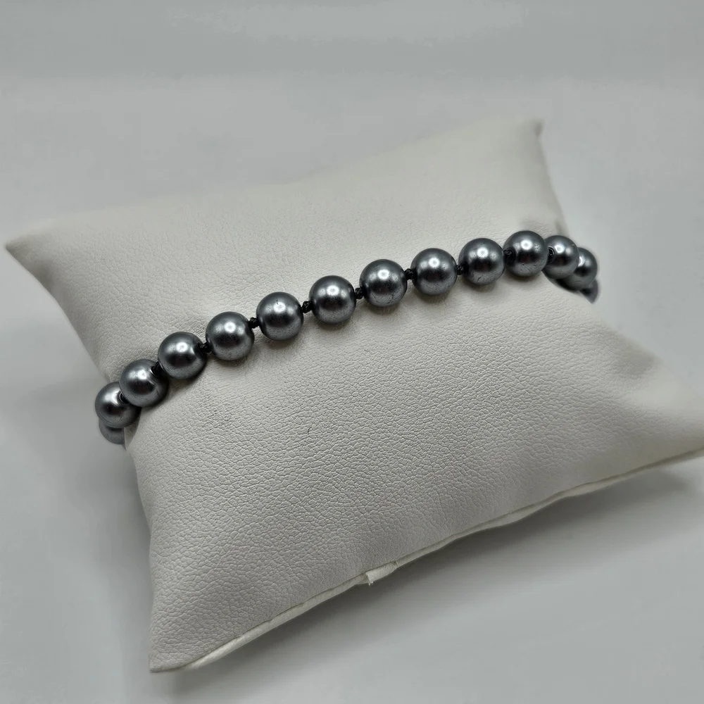 VINTAGE Kissaka Signed Gray Grey Glass Pearl Beaded Bracelet